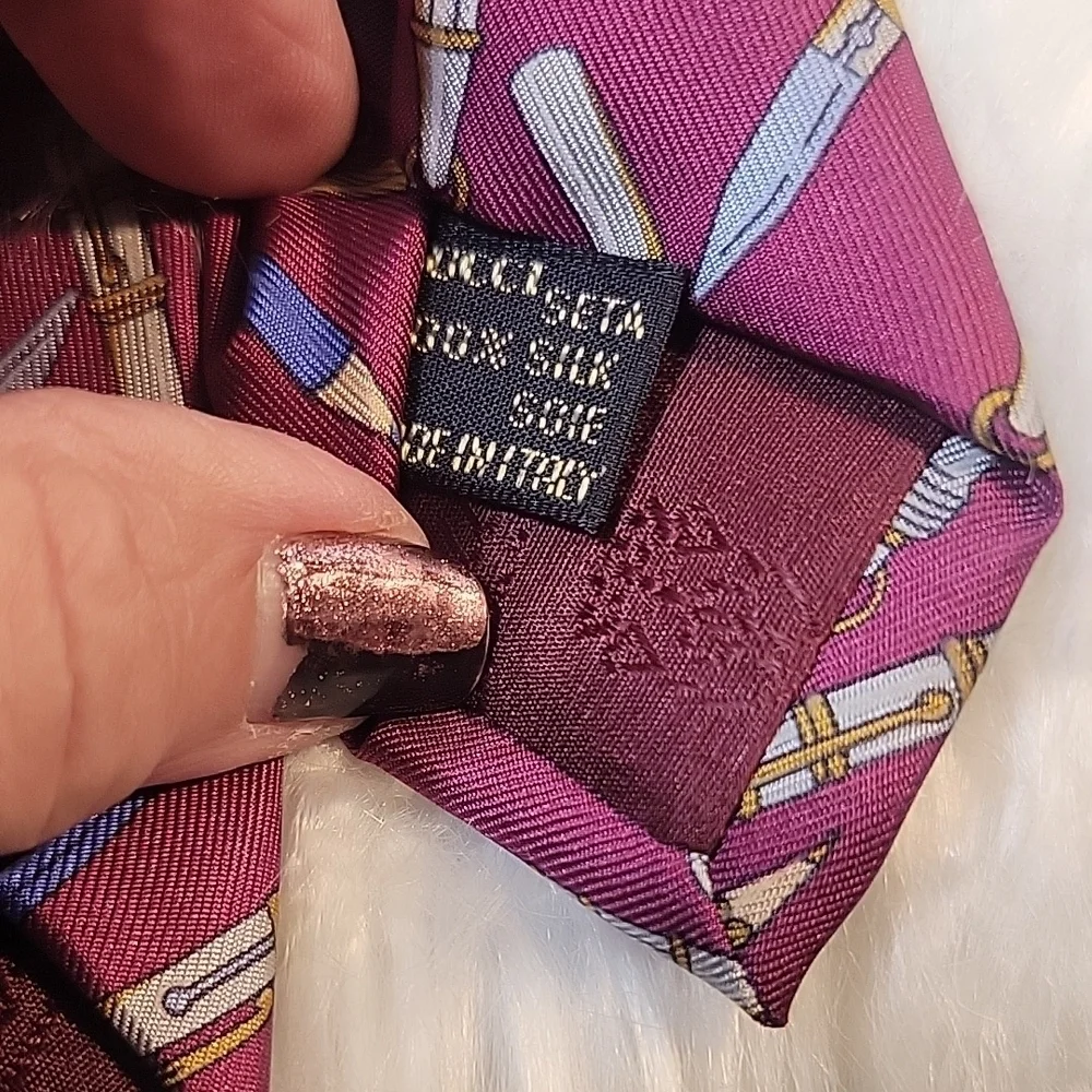 Vintage Gucci‎ Burgundy Novelty Tie